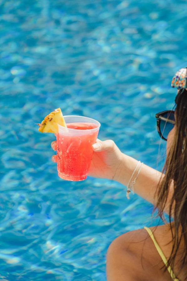 Ixchel Beach Hotel Isla Mujeres Bagian luar foto