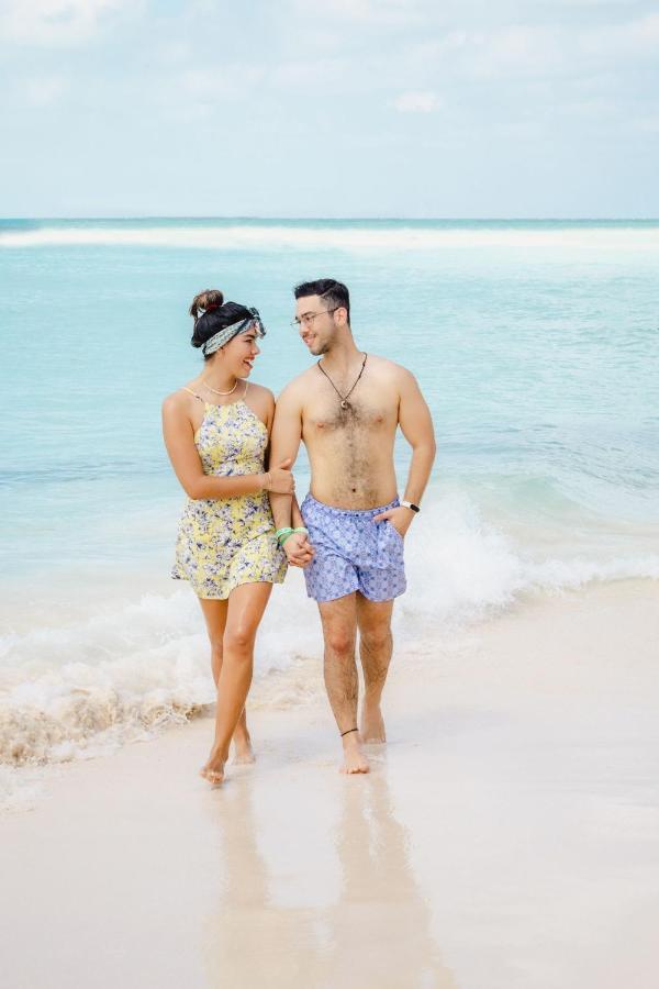 Ixchel Beach Hotel Isla Mujeres Bagian luar foto
