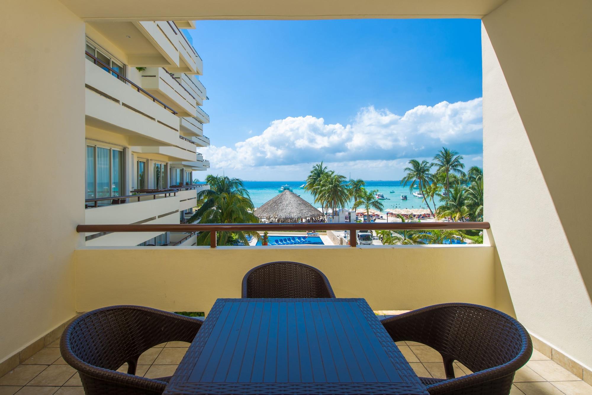 Ixchel Beach Hotel Isla Mujeres Bagian luar foto