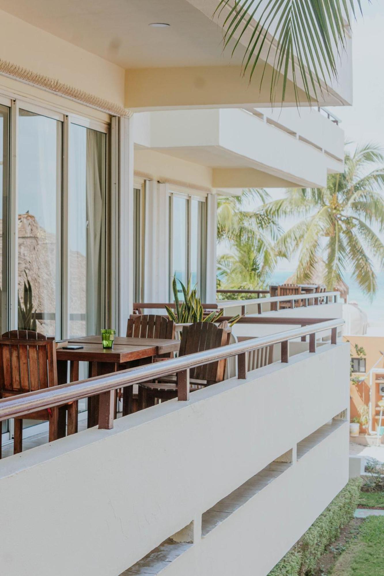 Ixchel Beach Hotel Isla Mujeres Ruang foto