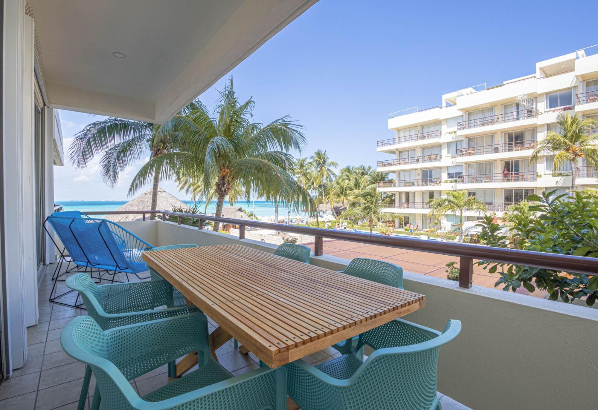Ixchel Beach Hotel Isla Mujeres Ruang foto