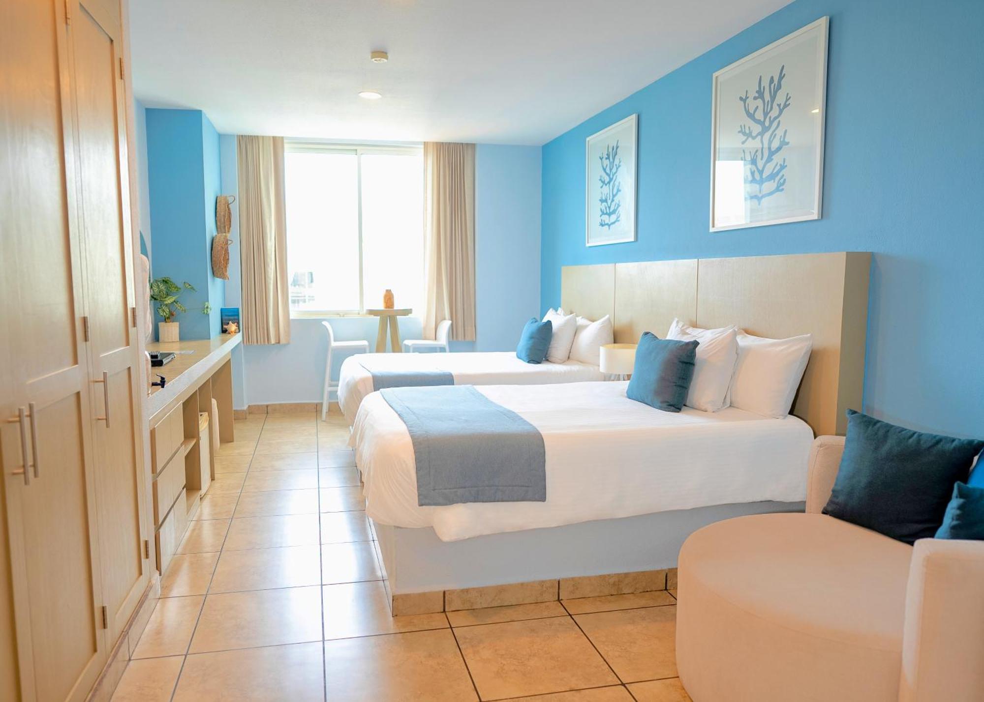 Ixchel Beach Hotel Isla Mujeres Bagian luar foto